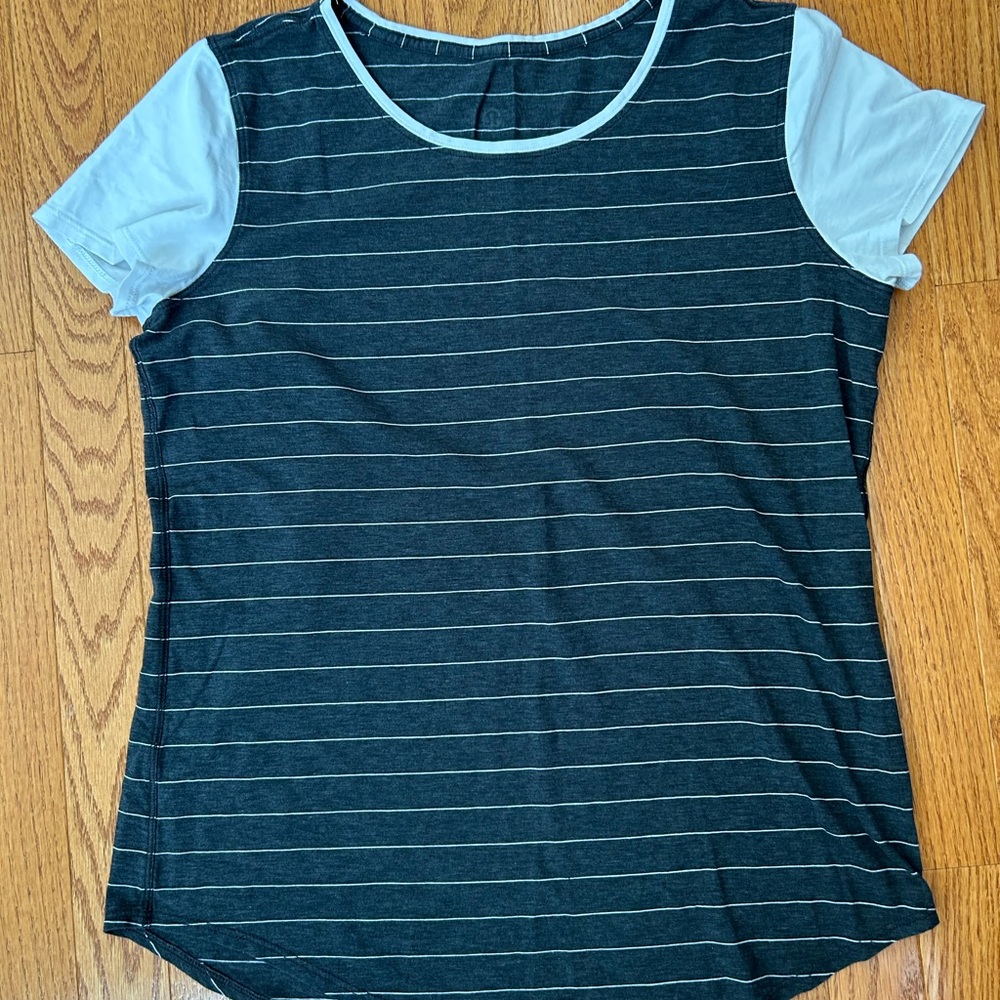 Lululemon Short Sleeve T-Shirt